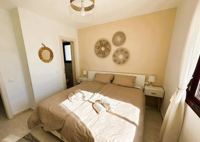 With Pool & Gym Апартаменты